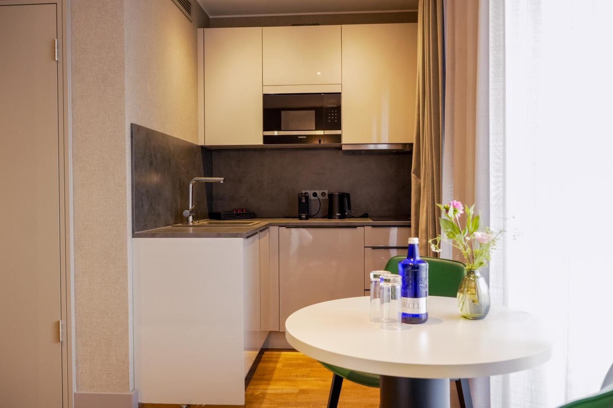Fourty Three Luxury Serviced Aparthotel 5*